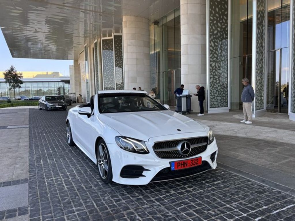 Mercedes-Benz E-Class Cabriolet Mercedes-Benz E-Class Cabriolet