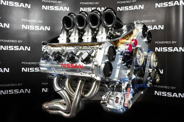 Nissan 5.6L VK56 V8 with CVT Transmission