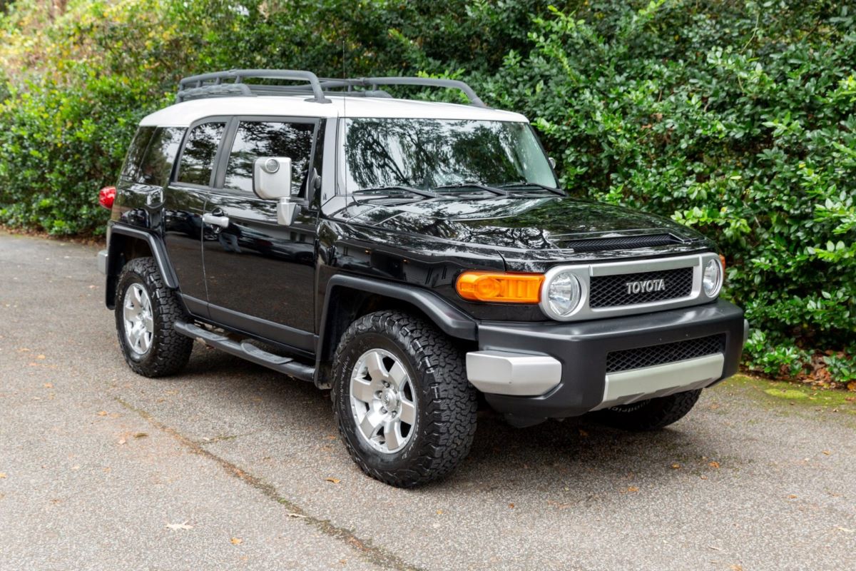 Toyota FJ Cruiser (2007–2014)