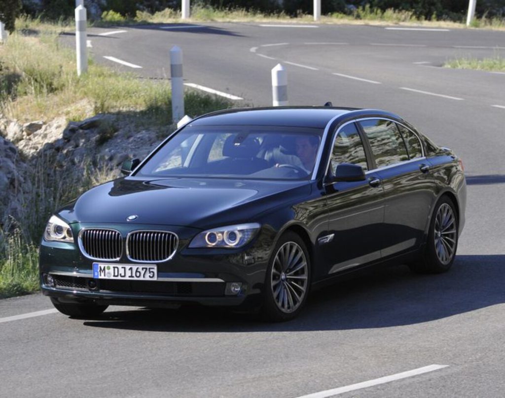 BMW 750Li (2009–2015