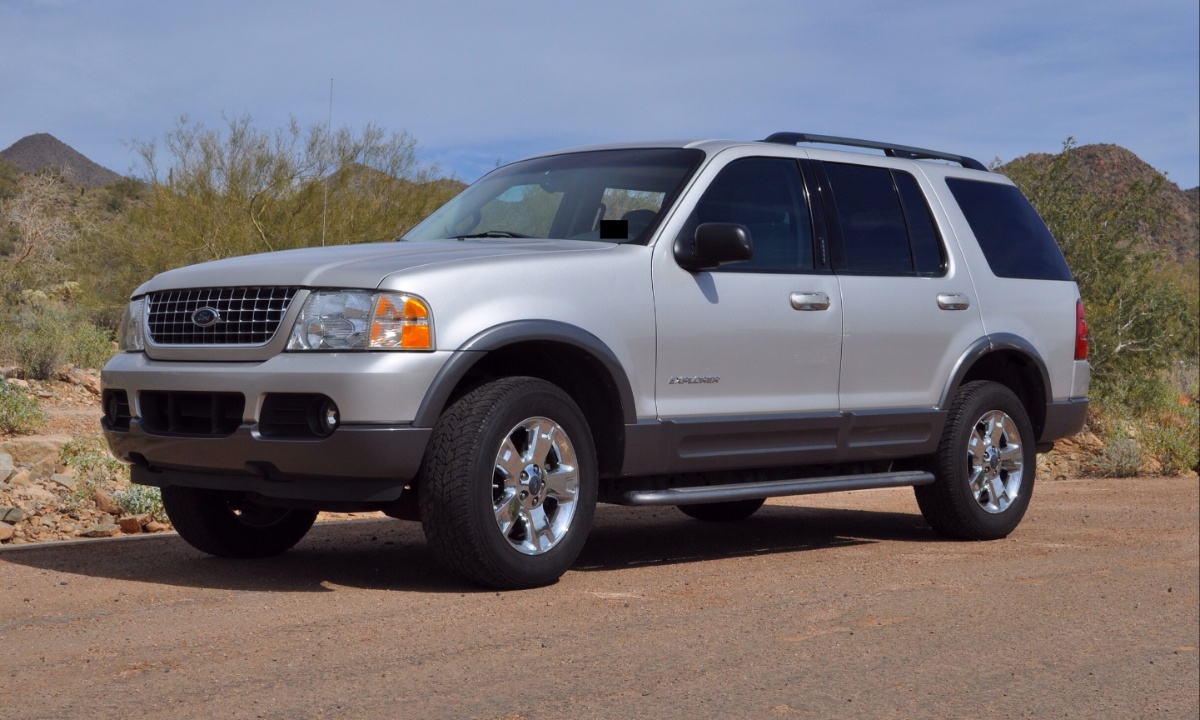 2004 Ford Explorer
