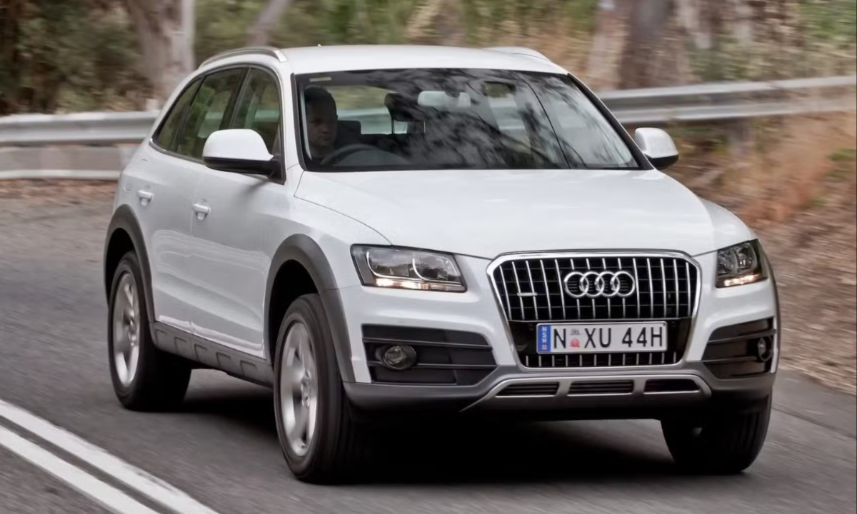 2013 Audi Q5 (2)