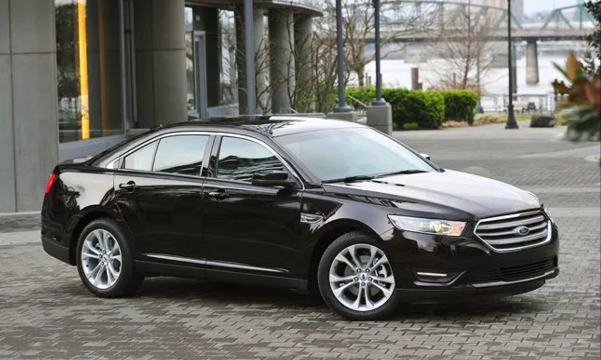 2016 Ford Taurus