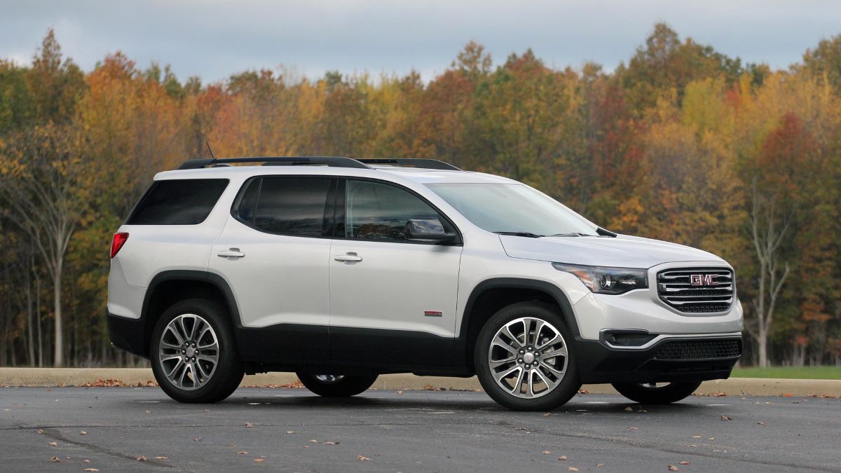 2017 GMC Acadia2
