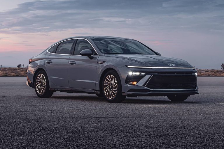 2024 Hyundai Sonata Hybrid