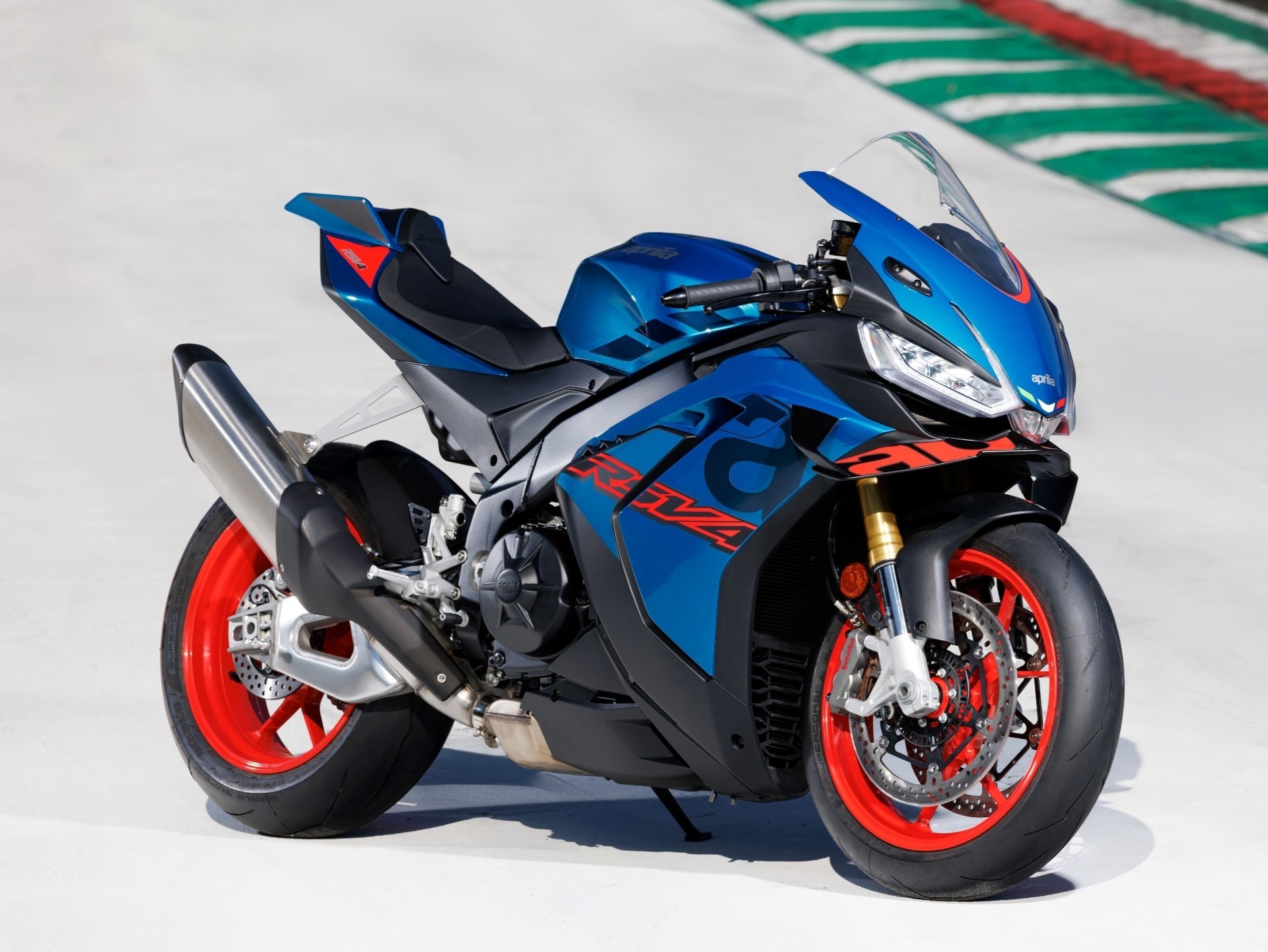 Aprilia RSV4