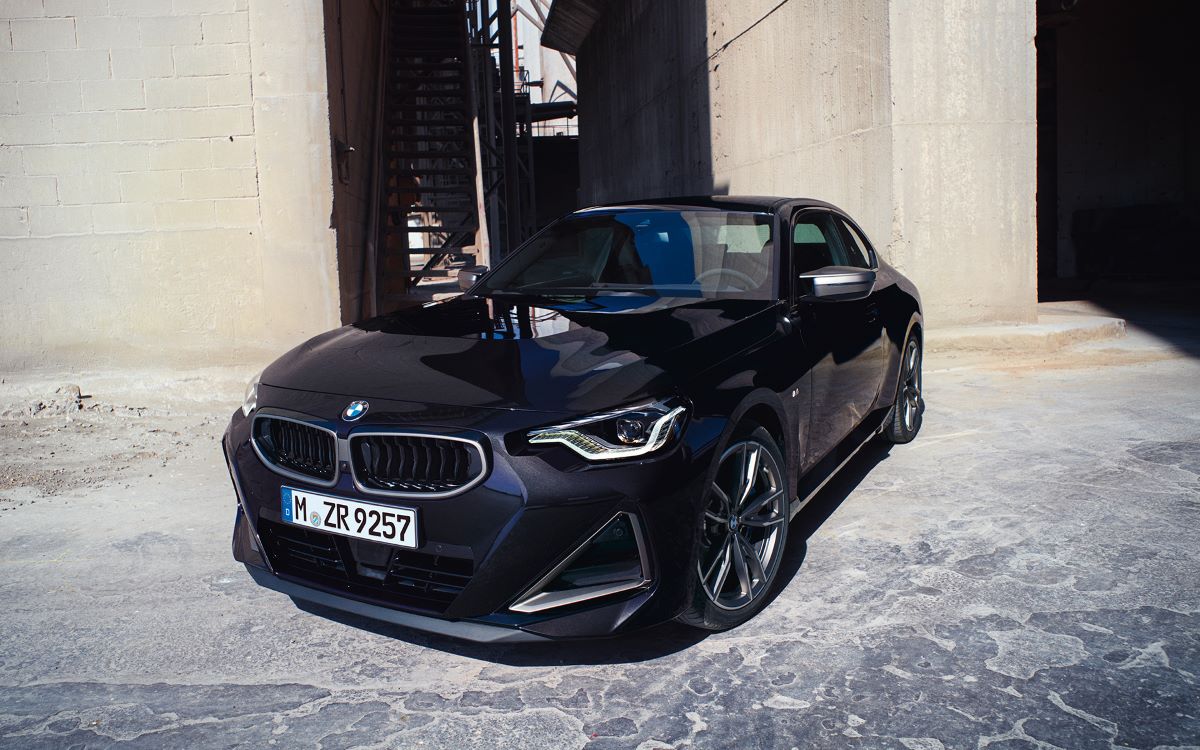 BMW M240i (G42)