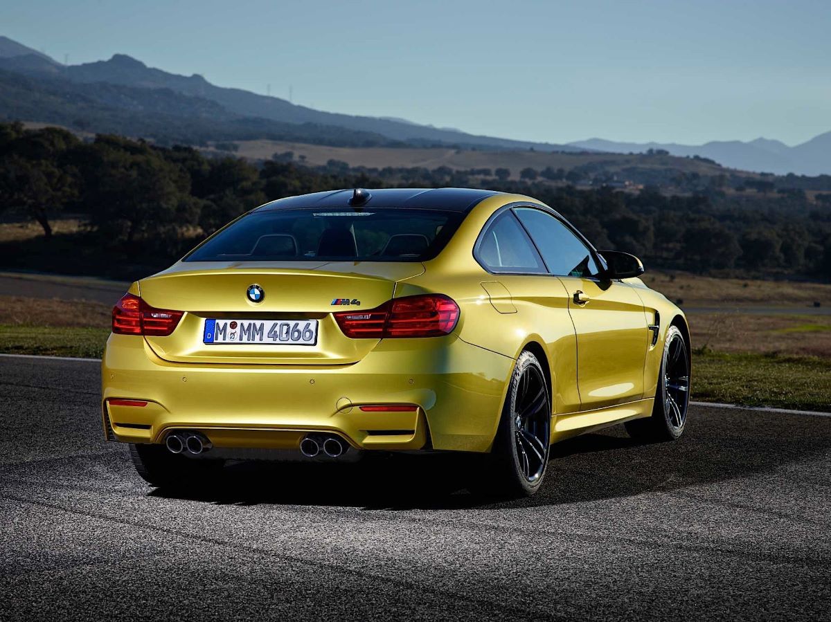 BMW M4 (F82)