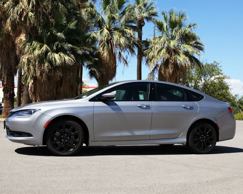 Chrysler 200