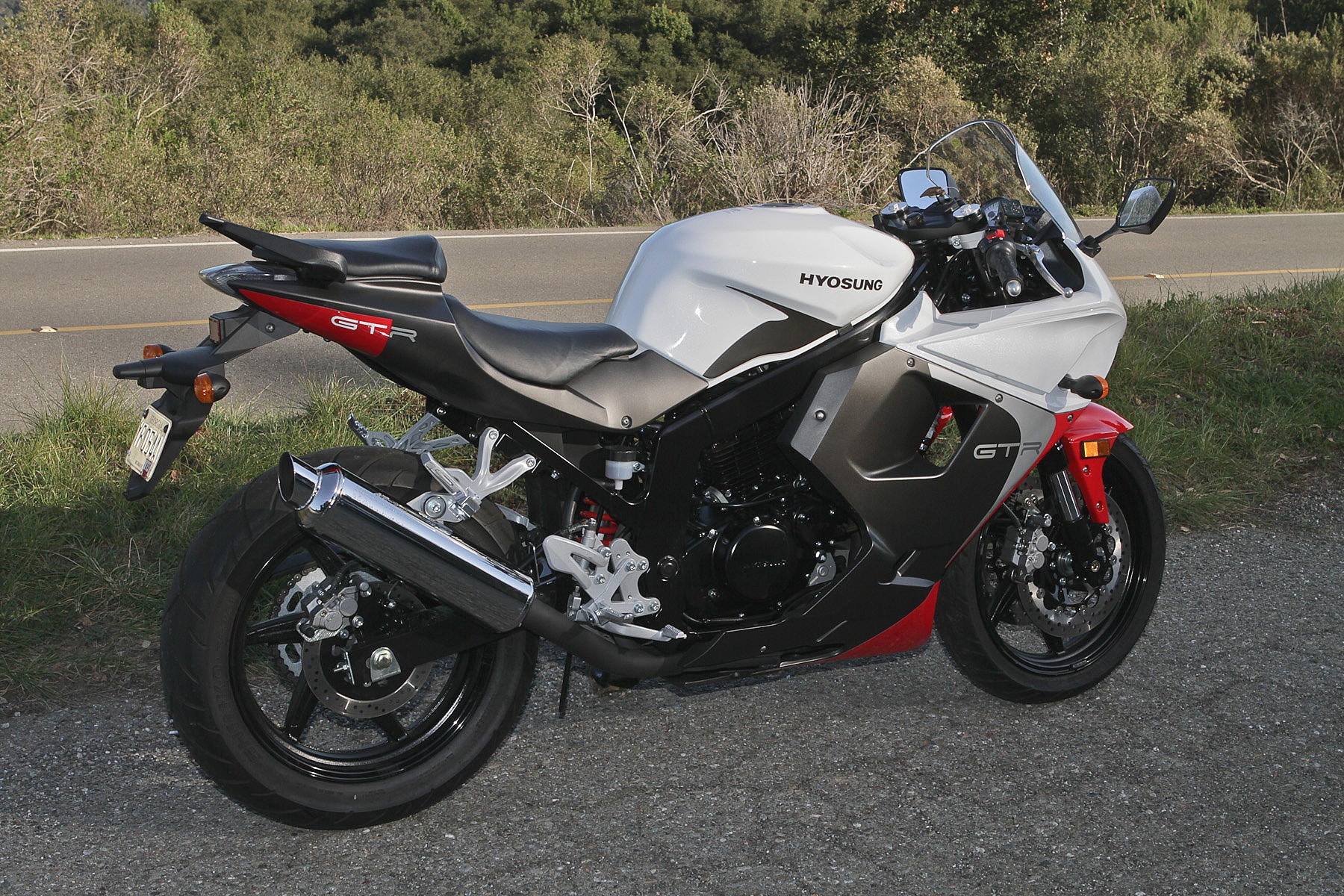 Hyosung GT250R