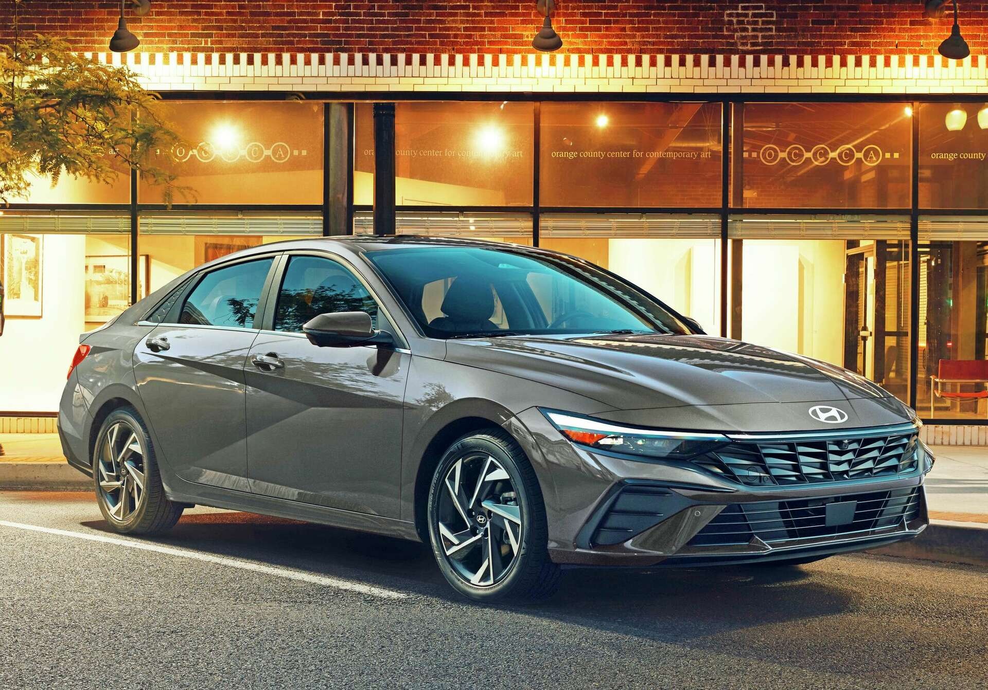 Hyundai Elantra Hybrid Hyundai Elantra Hybrid