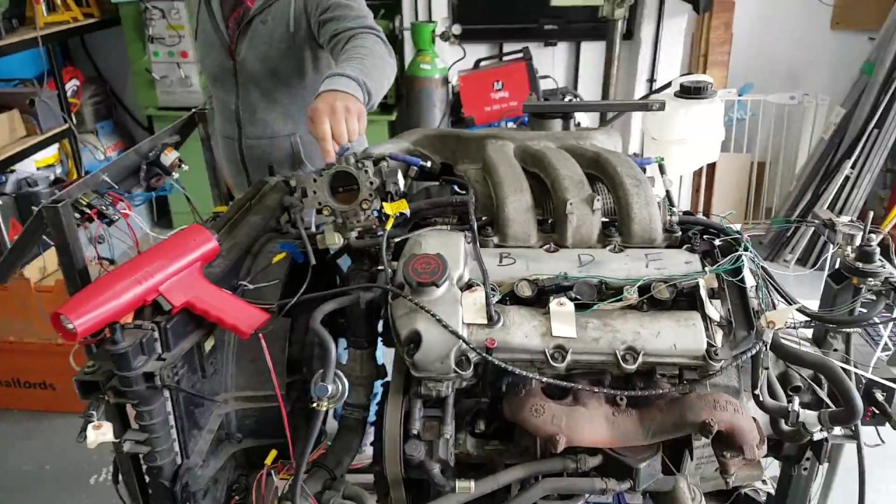 Jaguar's AJ30 supercharged V6 engine,