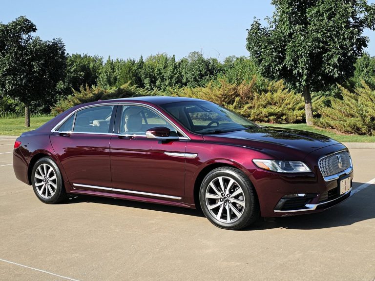 Lincoln Continental (2017 2020)