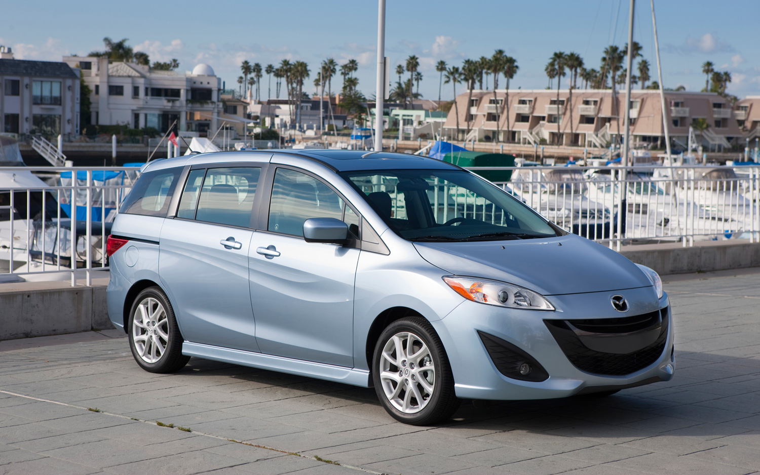 Mazda5 (2012–2015) Mazda5 (2012–2015)