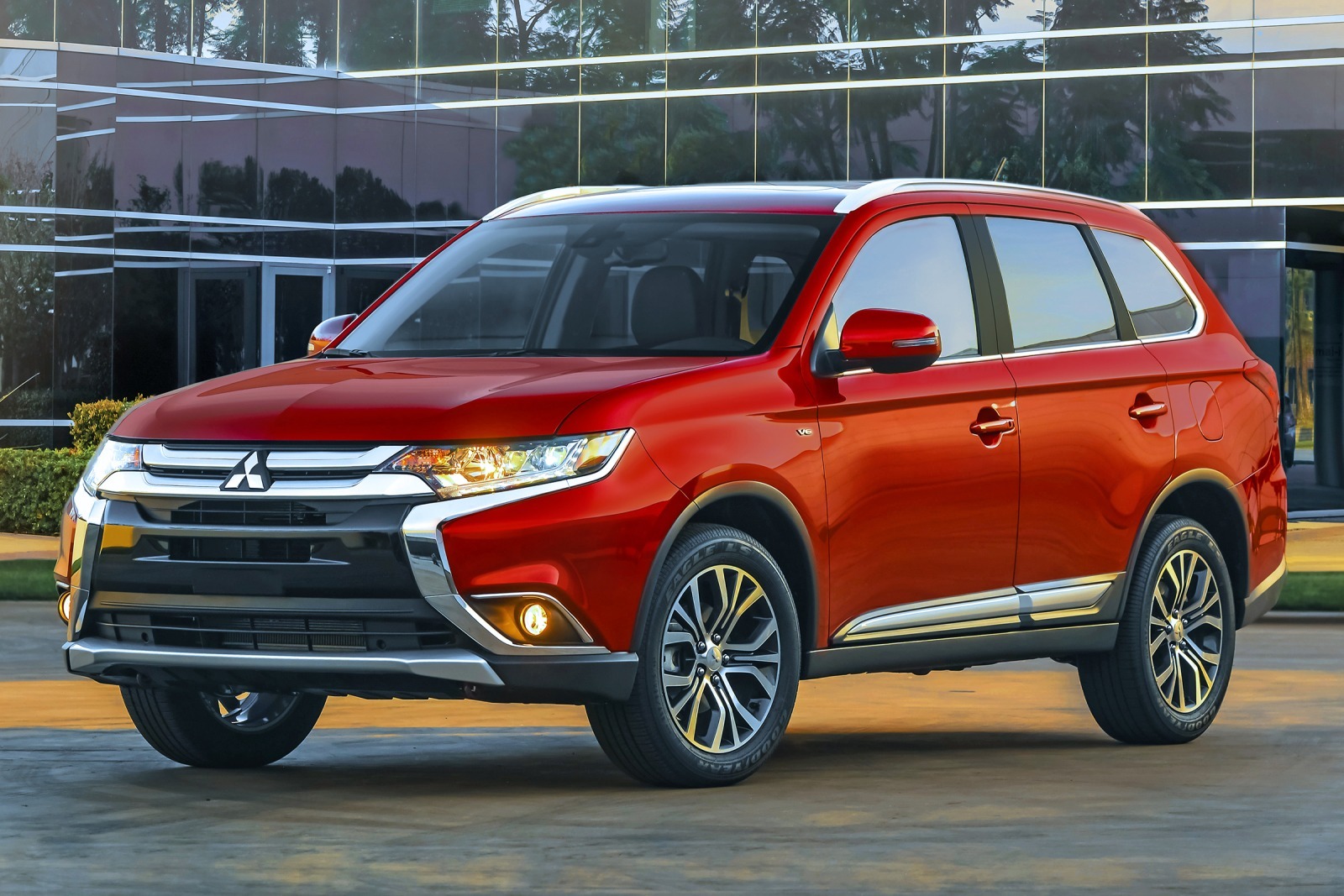 Mitsubishi Outlander PHEV
