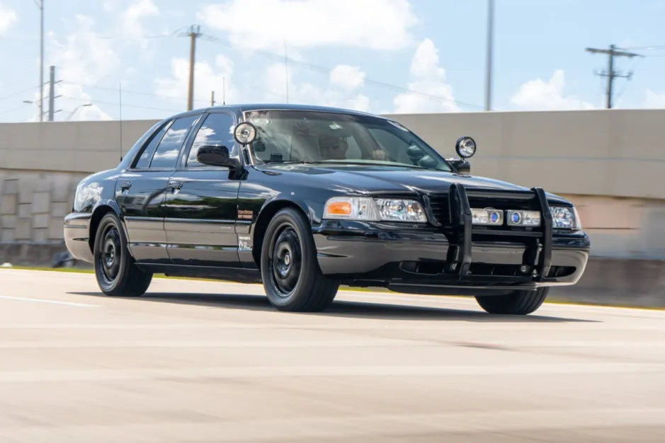 Second-Gen Ford Crown Victoria