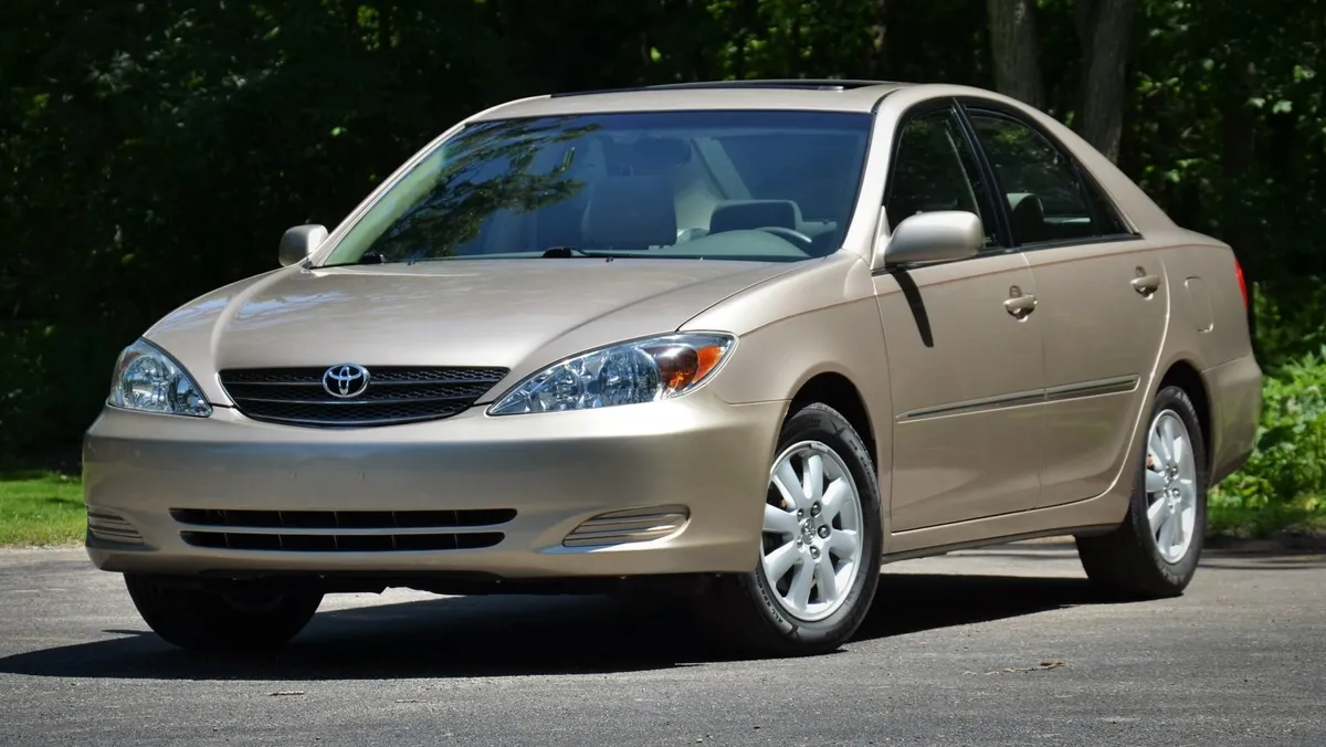 Toyota Camry XV30