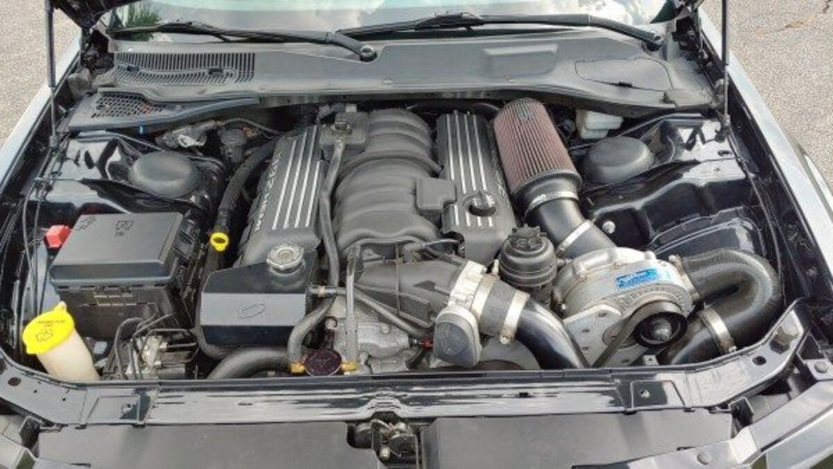  Dodge 6.4L HEMI V8