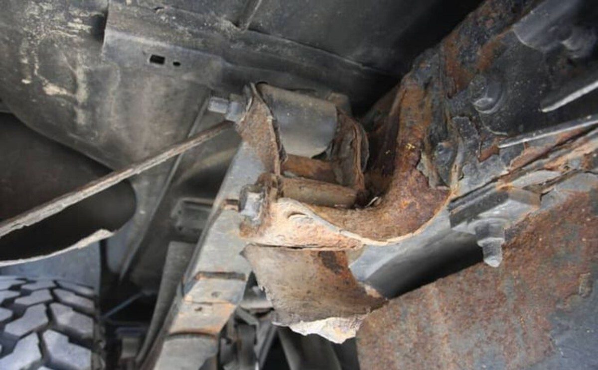 Letting Rust and Corrosion Spread