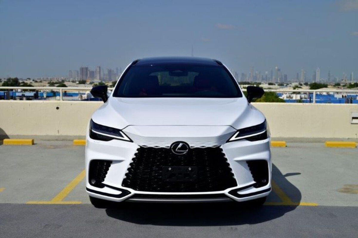 Lexus RX (2024)