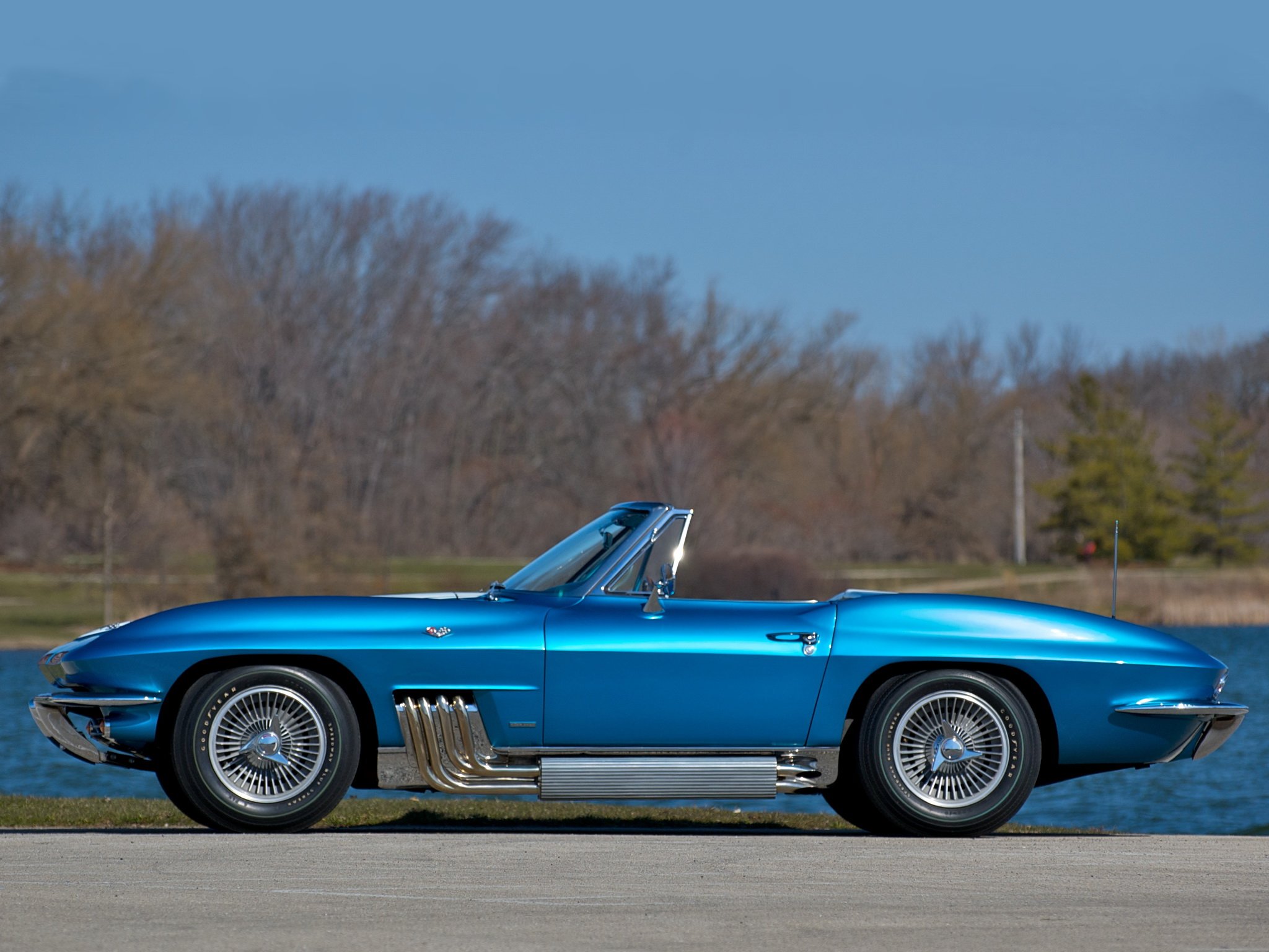 1963 Chevrolet Corvette Sting Ray (C2)