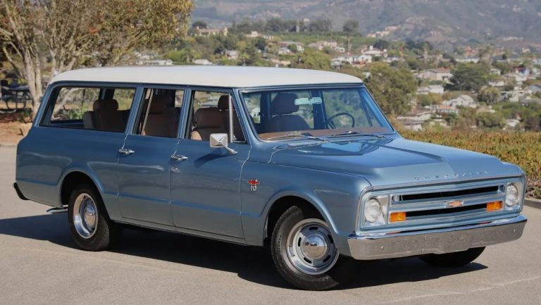 1967 Chevrolet C10 Suburban