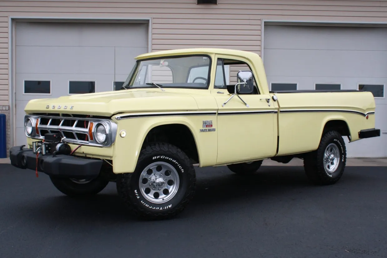 1969 Dodge Power Wagon
