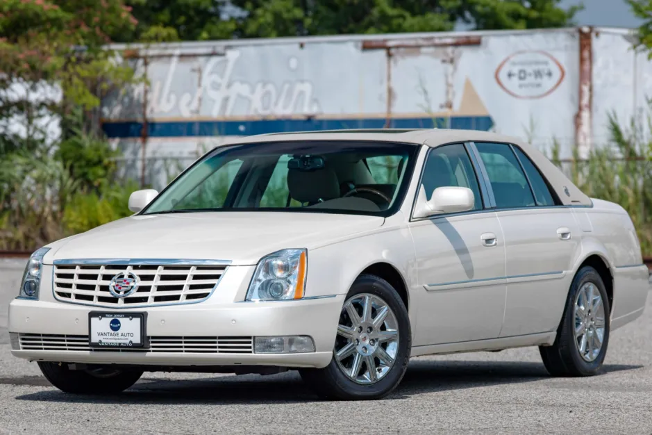 2005–2011 Cadillac DTS