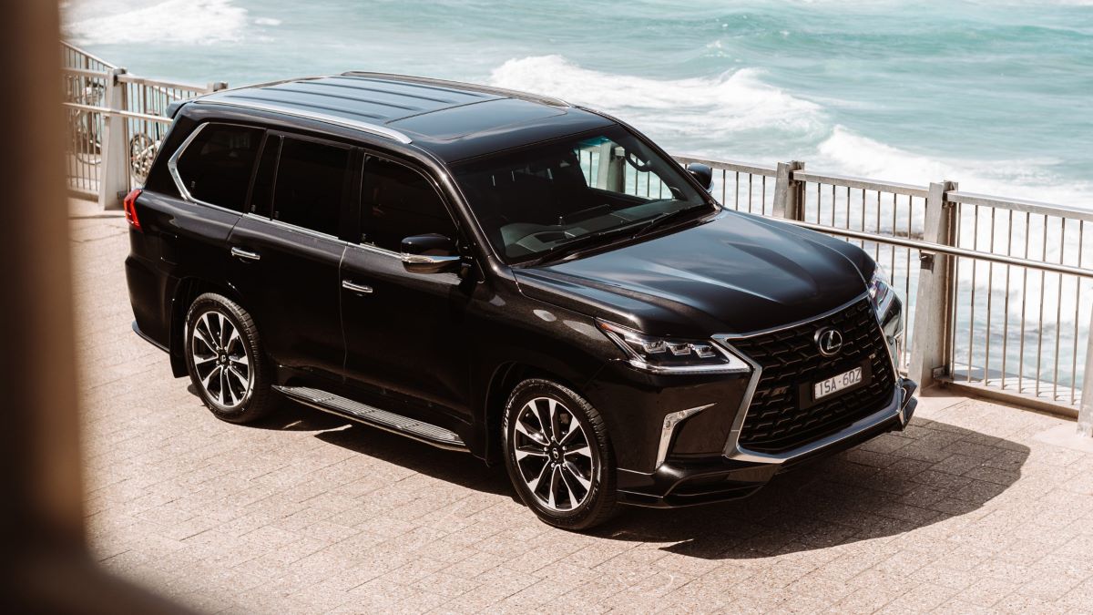 2025 Lexus LX 570
