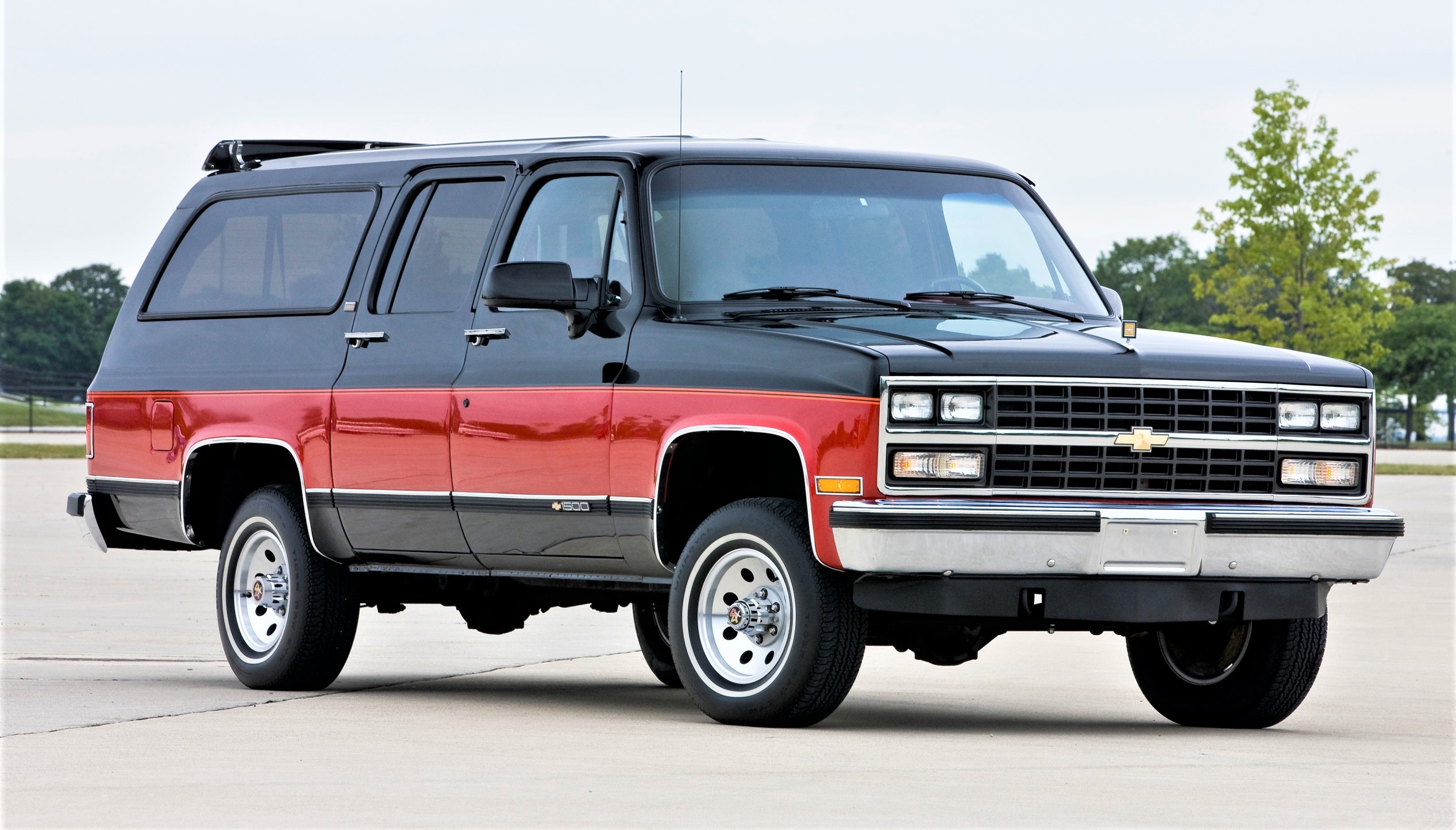 Chevrolet Suburban First Generation