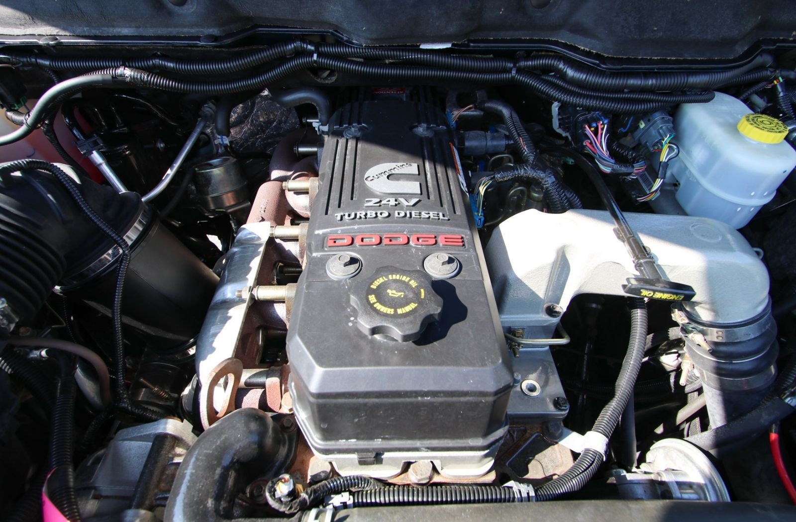 Cummins 6BT 5.9L Diesel Cummins 6BT 5.9L Diesel