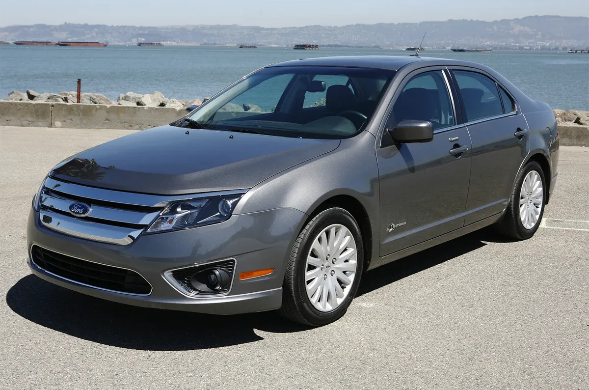 Ford Fusion (Early 2010s Models)