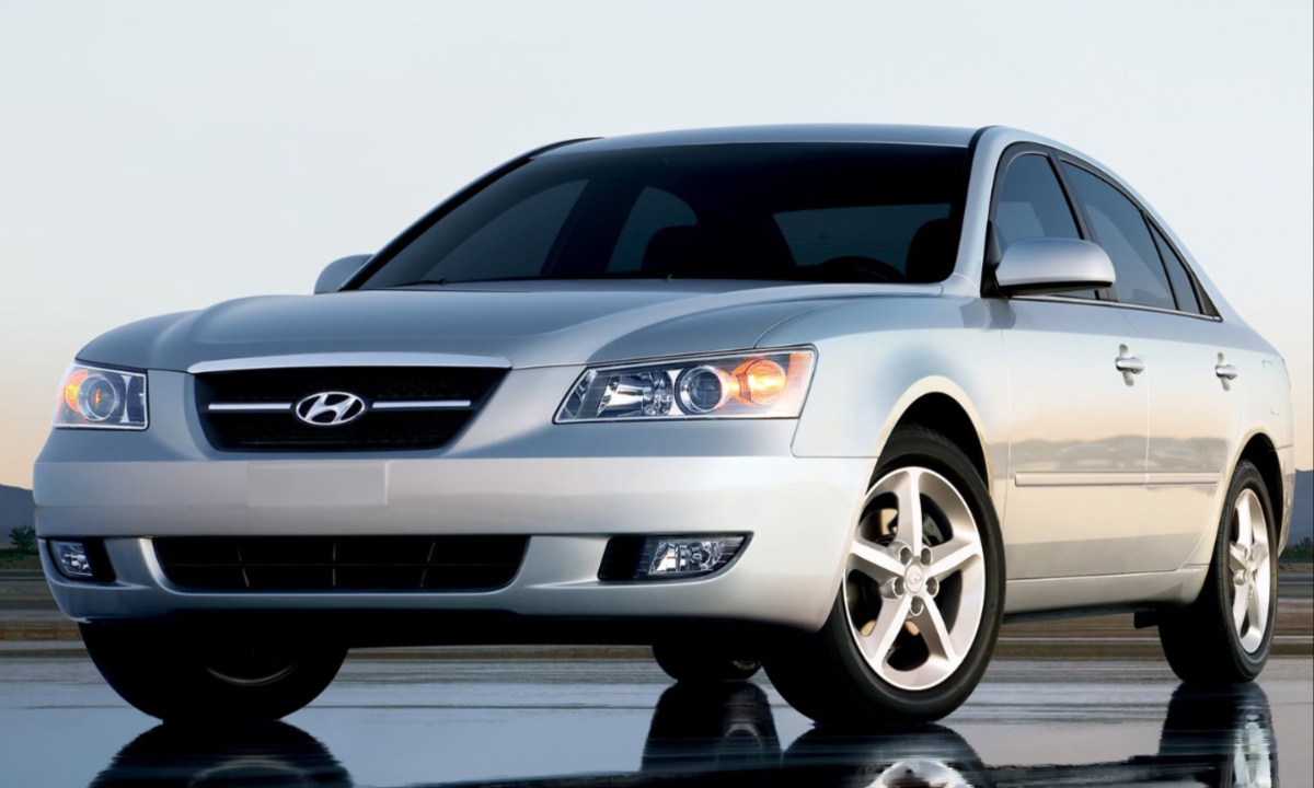 Hyundai Sonata (2004–2007) 