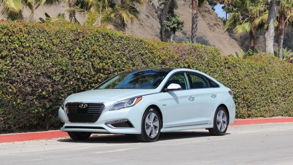 Hyundai Sonata Hybrid (First Generation)