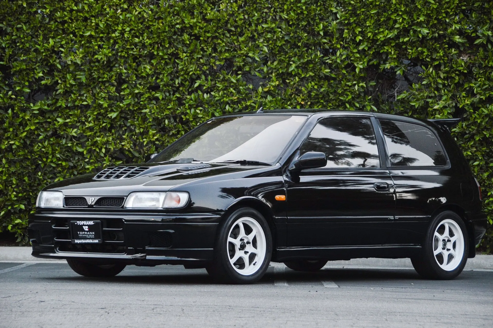 Nissan Pulsar GTI R
