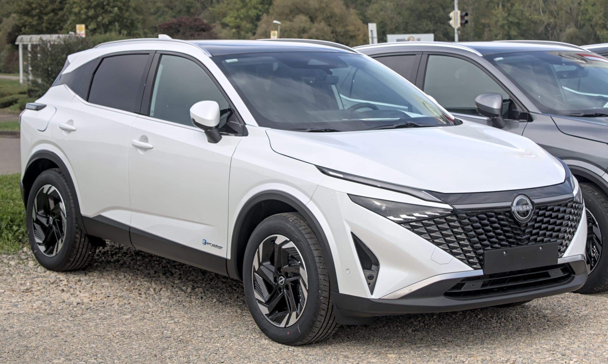 Nissan Qashqai (2014–2021) Nissan Qashqai (2014–2021)