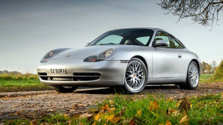 Porsche 911 (996)