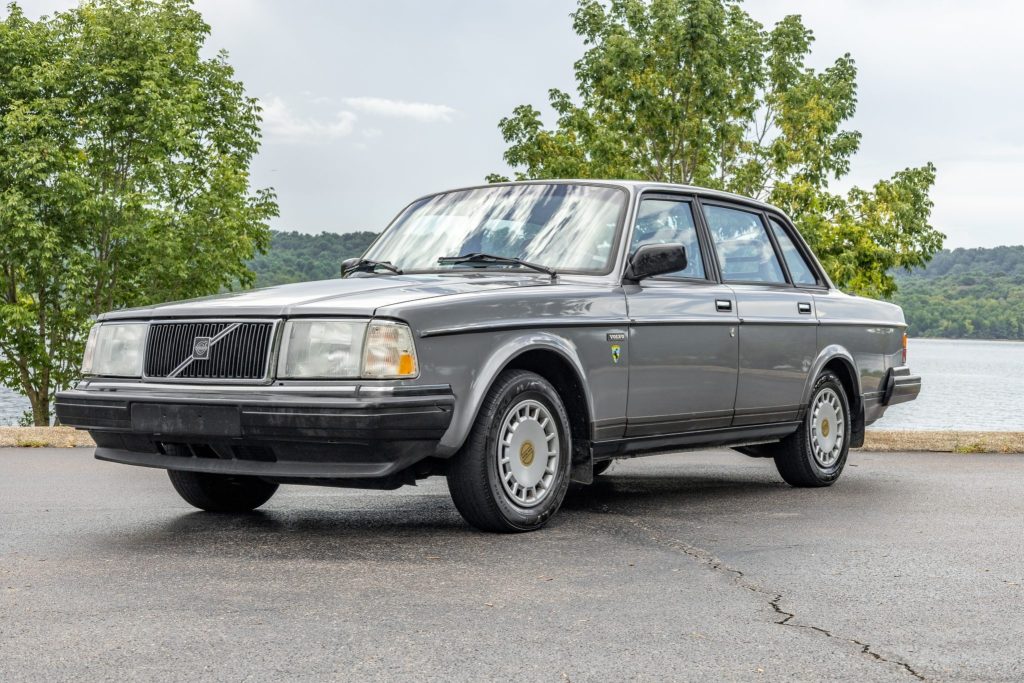 Volvo 240