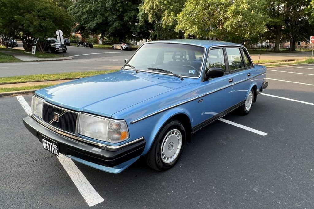 Volvo 240