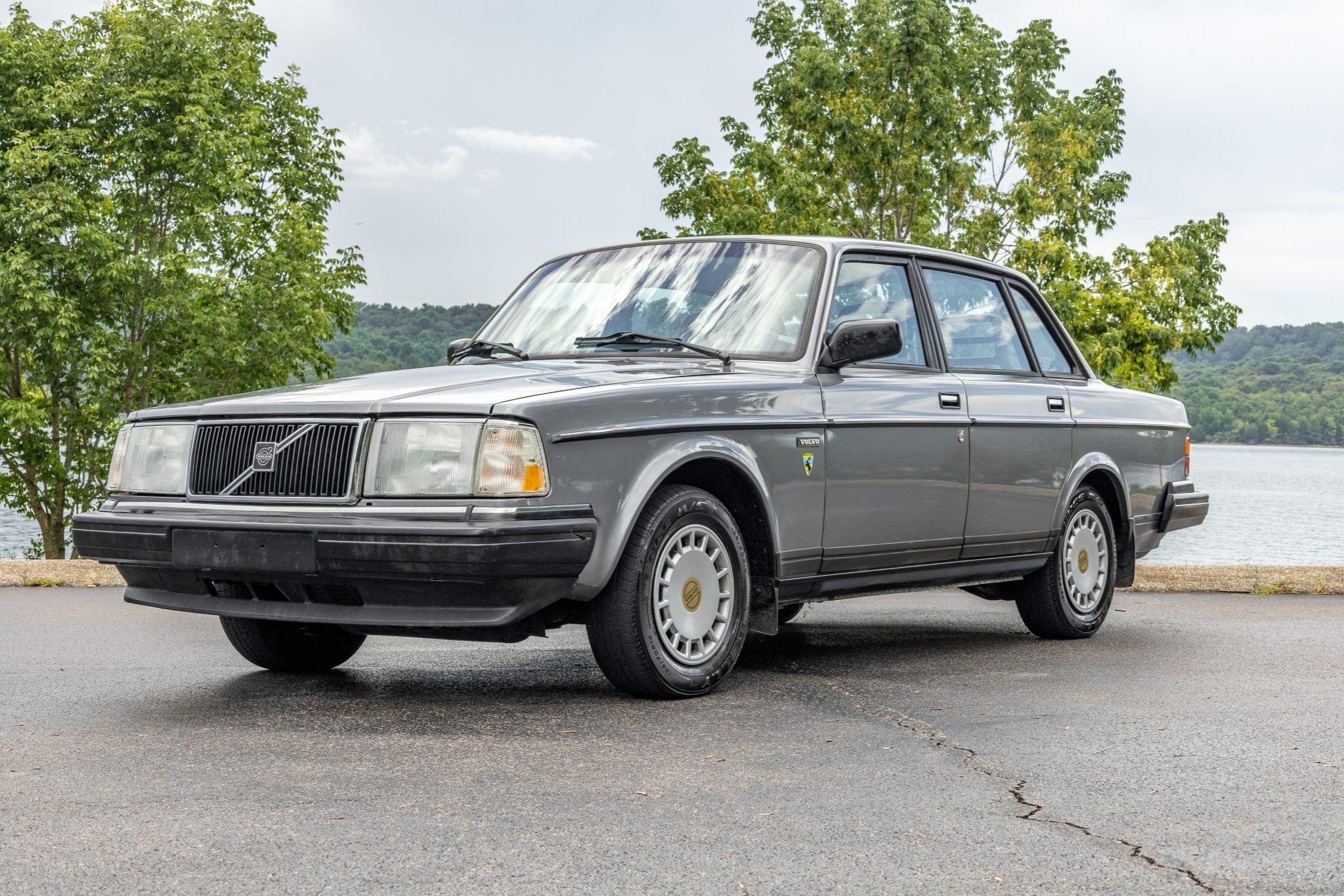Volvo 240