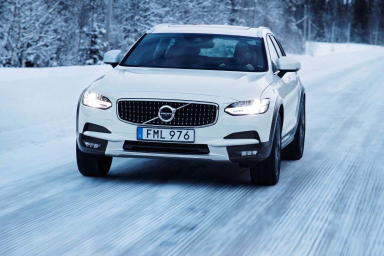 Volvo V90 Cross Country