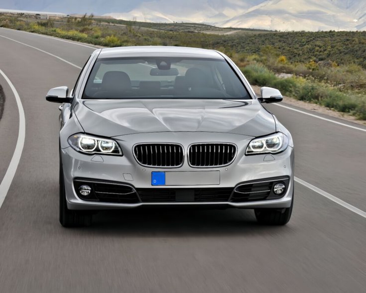 BMW 5 Series (F10) 