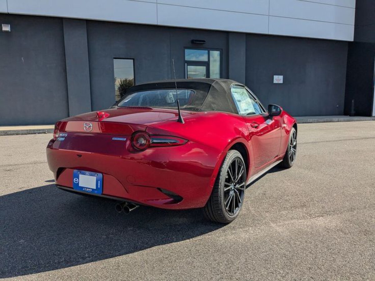 Mazda MX-5 Miata