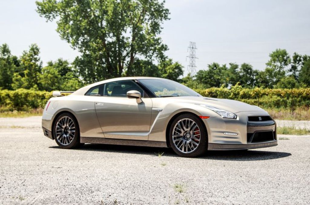 Nissan GT-R 