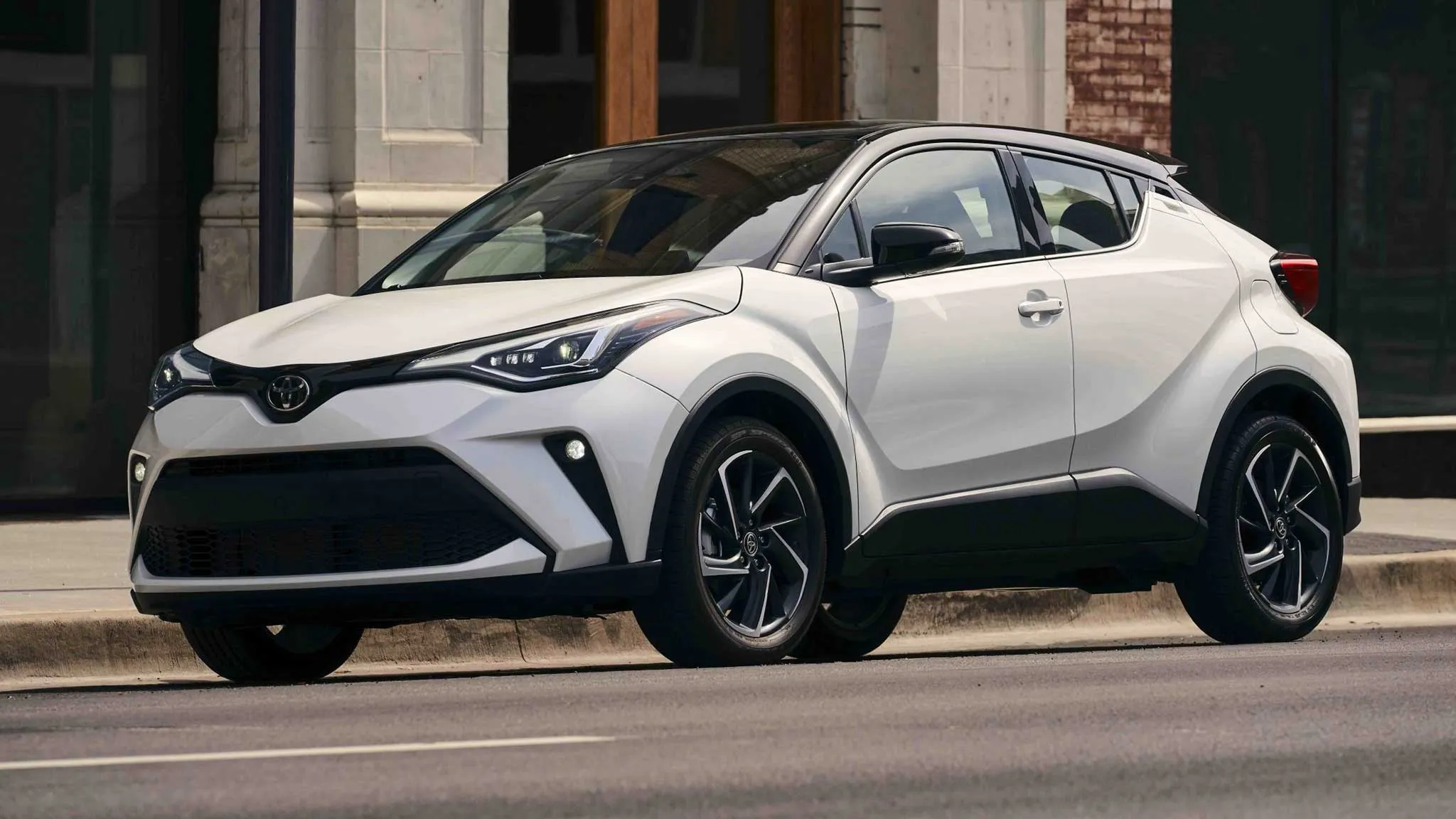 2020 Toyota C HR XLE