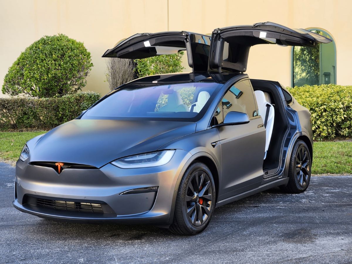 2022 Tesla Model X Plaid
