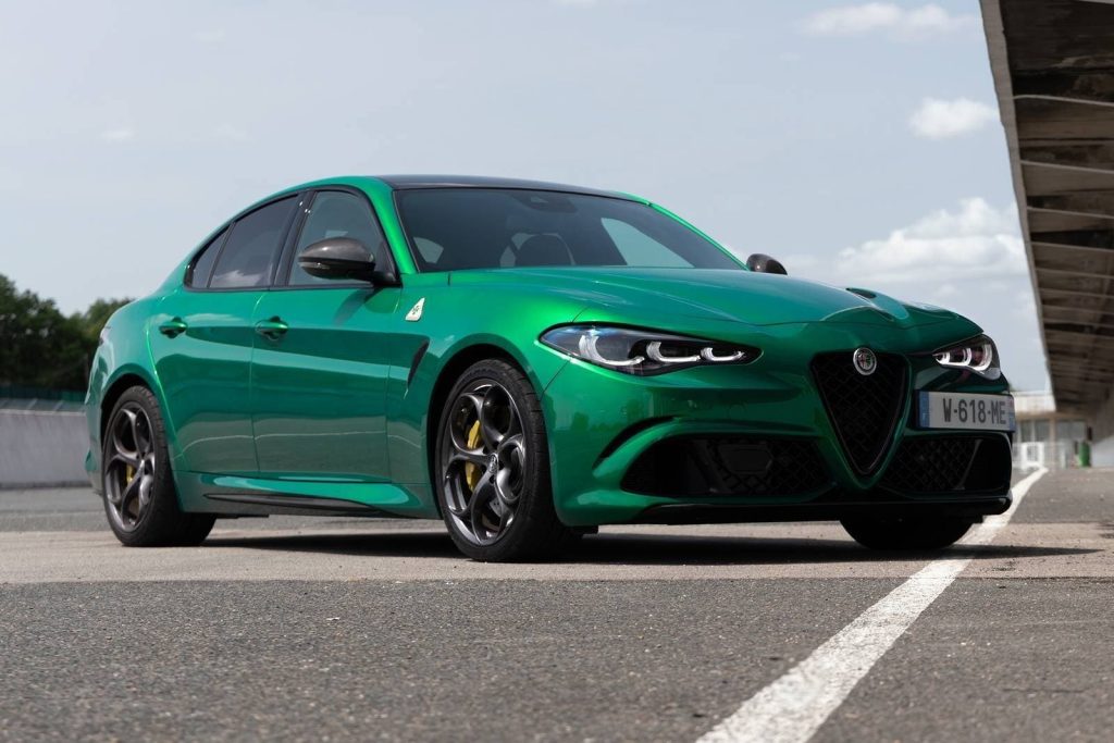 2025 Alfa Romeo Giulia Quadrifoglio