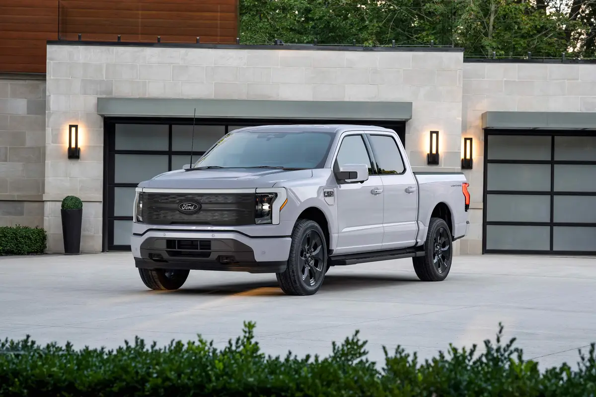2025 Ford F 150 Lightning 2025 Ford F-150 Lightning