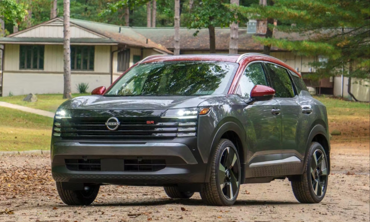 2025 Nissan Kicks S 2025 Nissan Kicks S