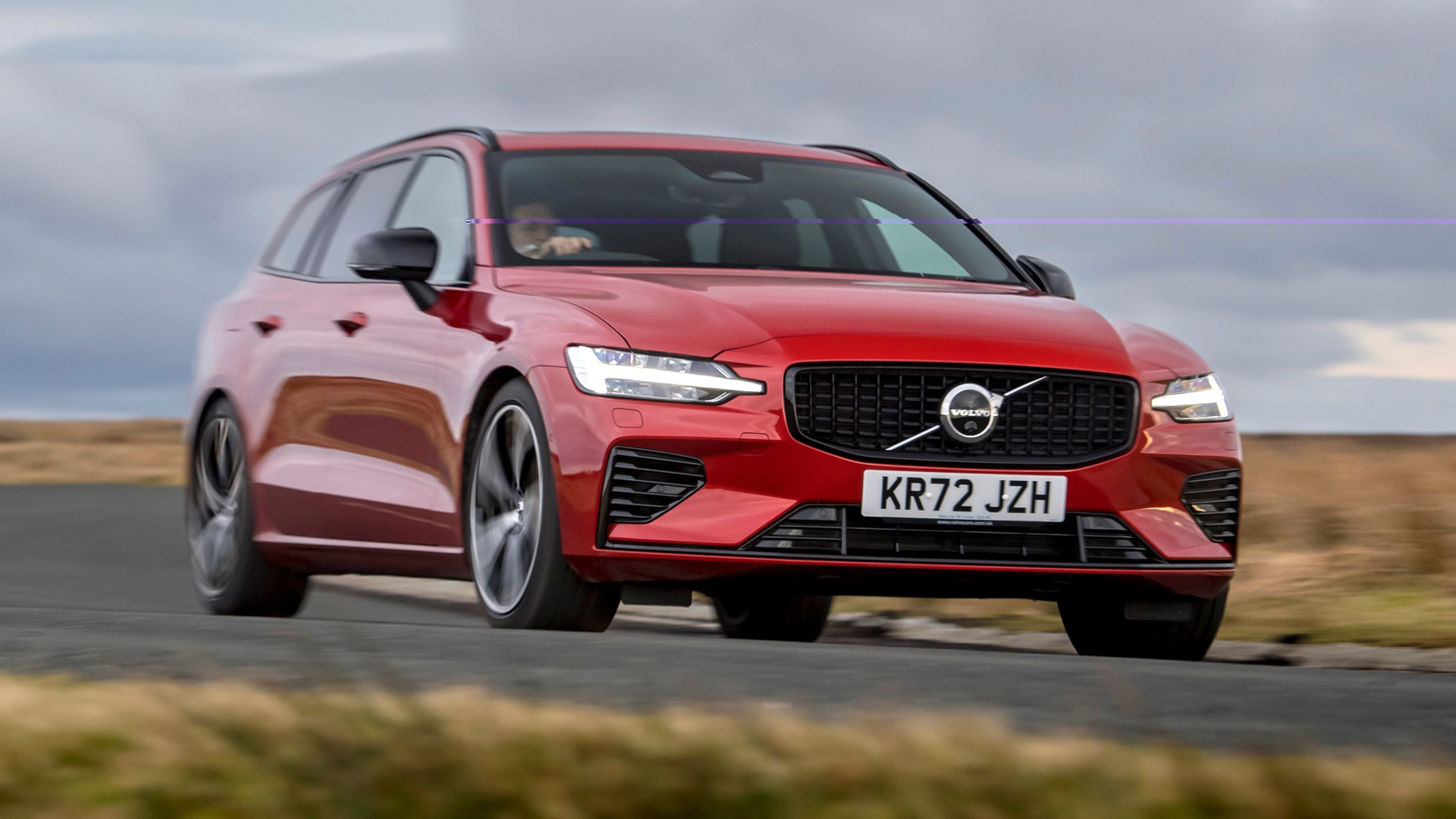 2025 Volvo V60